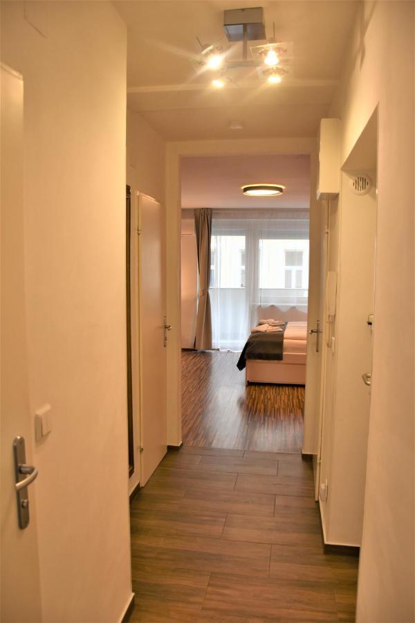Studio-apartment Augarten Apartment